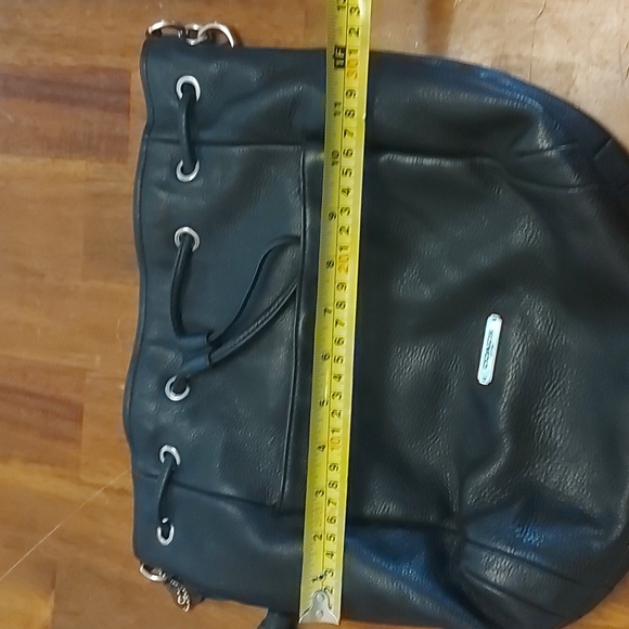 Coach leather bucket purse - Picture 10 of 13